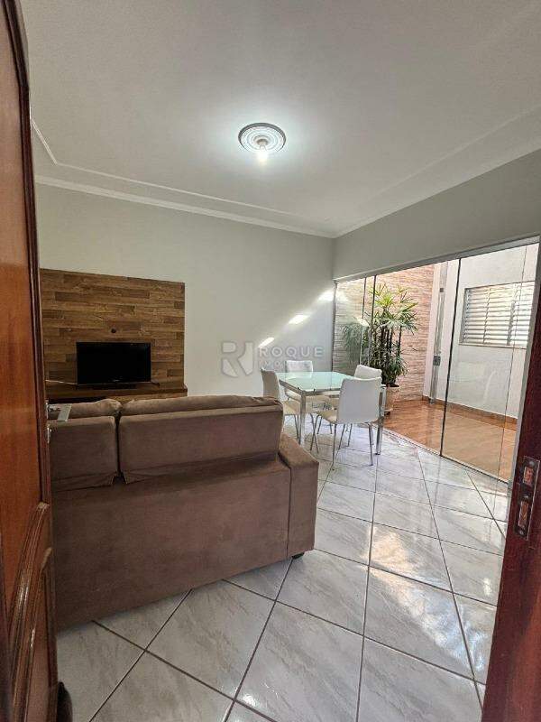 Casa Residencial à venda no bairro Residencial Nobreville: Sala