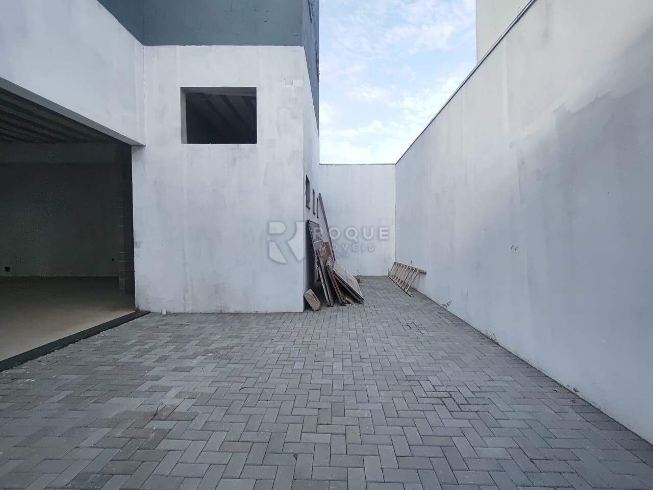 Barracão/Galpão para aluguel no bairro Jardim Piratininga: Fundos