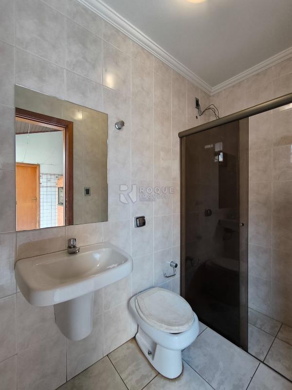 Casa Residencial à venda no bairro Jardim Piratininga: BANHEIRO SOCIAL EXTERNO