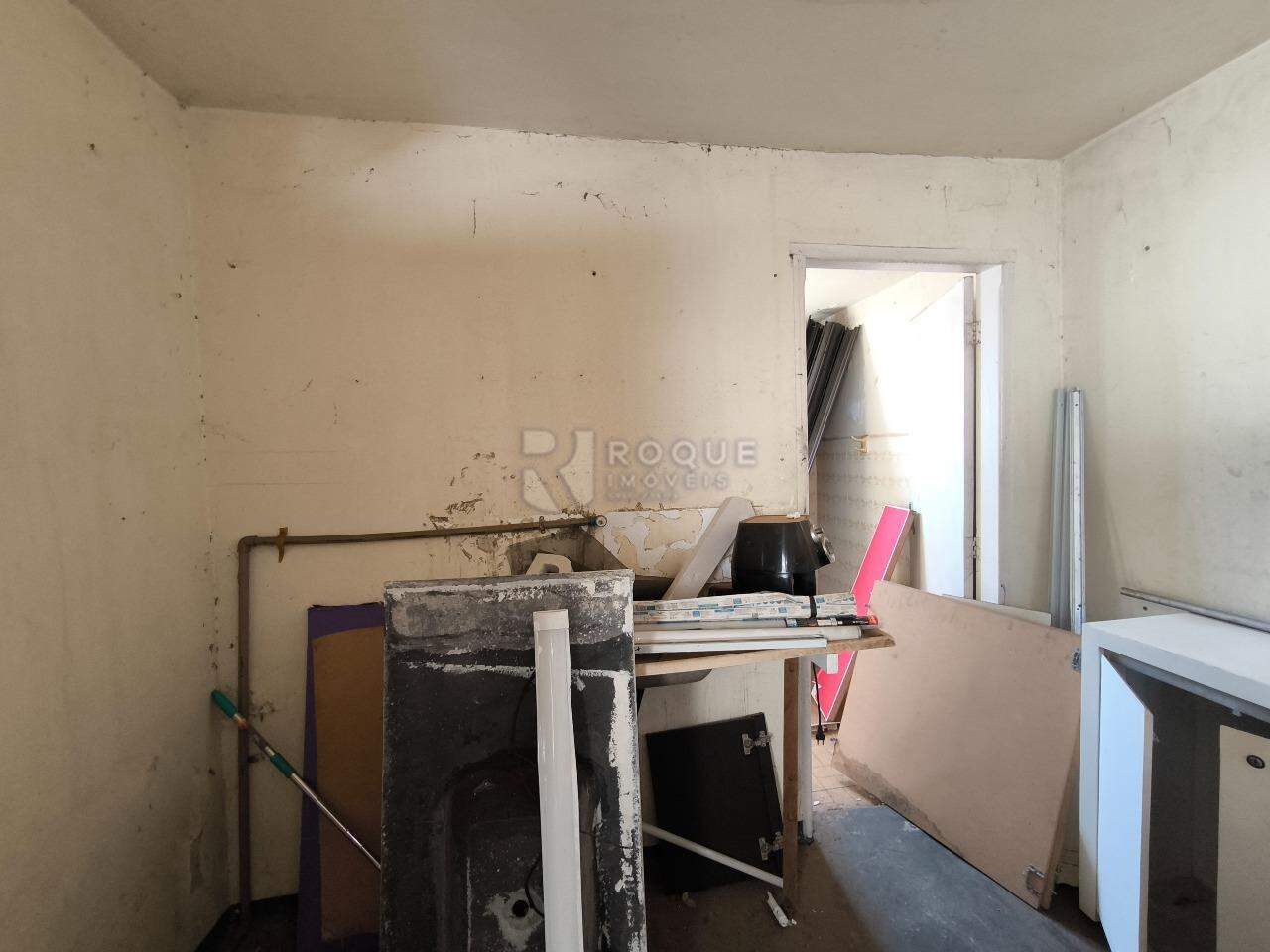 Terreno à venda no bairro Vila Camargo: SALA EDÍCULA