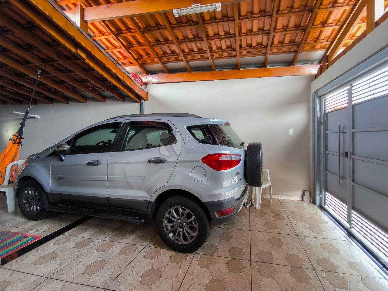 Casa Residencial à venda no bairro Jardim Residencial Antonio Brigatto: GARAGEM