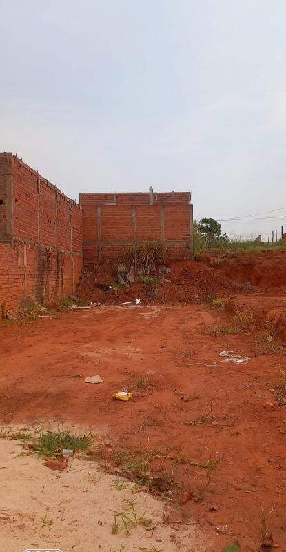 Terreno à venda no bairro Jardim Marajoara: 