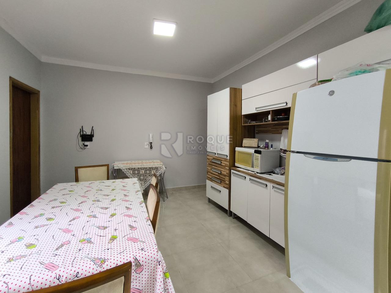 Casa Residencial à venda no bairro Jardim Residencial Roseira: COZINHA