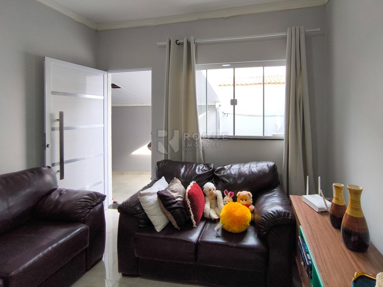 Casa Residencial à venda no bairro Jardim Residencial Roseira: SALA DE ESTAR