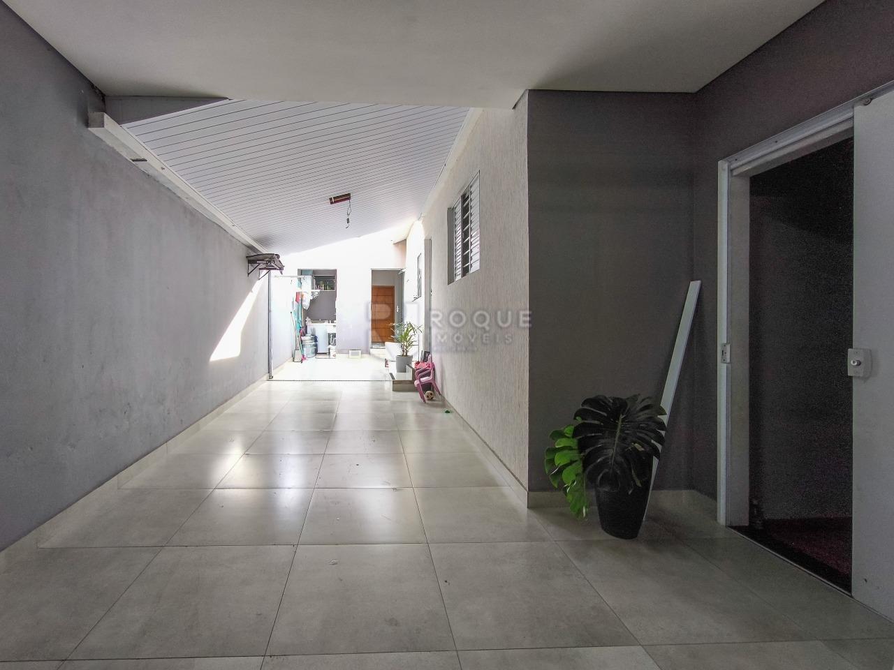 Casa Residencial à venda no bairro Jardim Residencial Roseira: GARAGEM