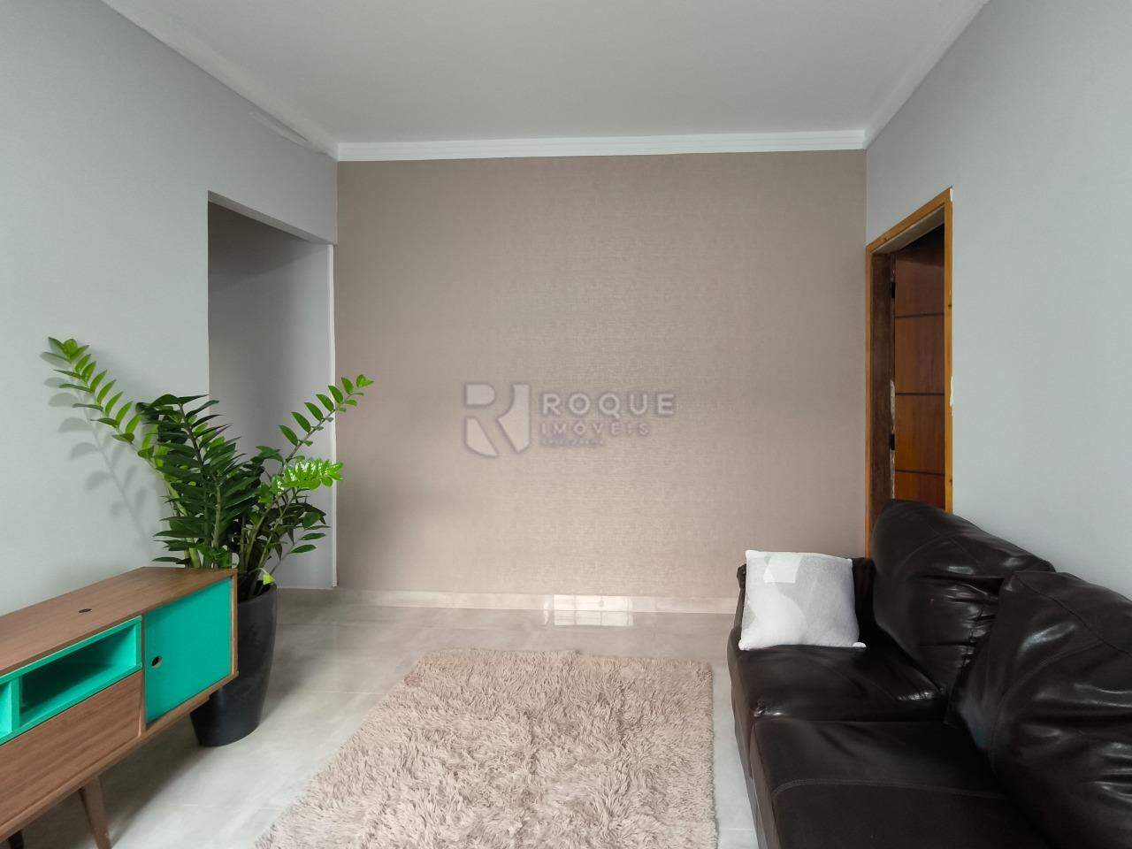 Casa Residencial à venda no bairro Jardim Residencial Roseira: SALA DE ESTAR