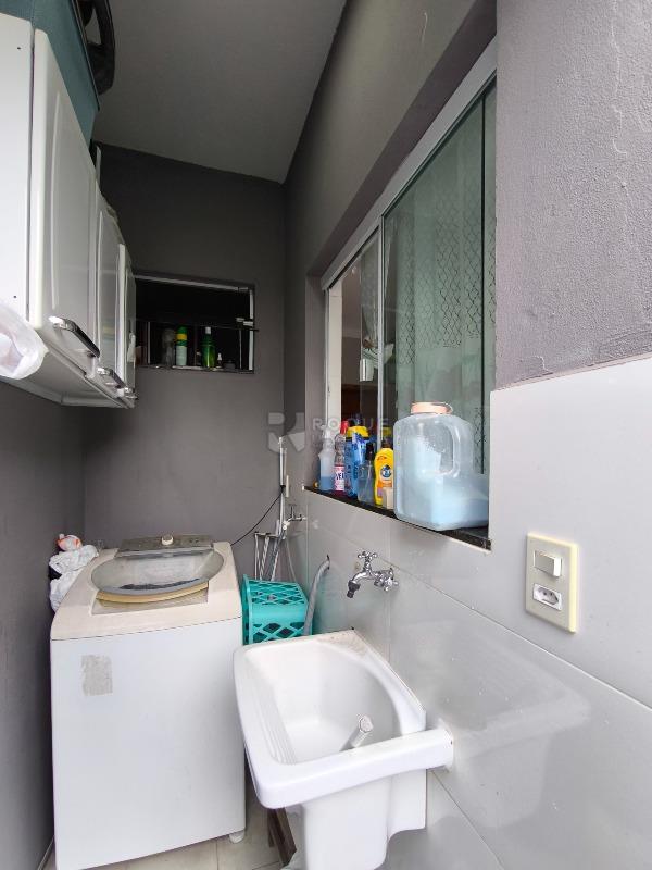 Casa Residencial à venda no bairro Jardim Residencial Roseira: LAVANDERIA