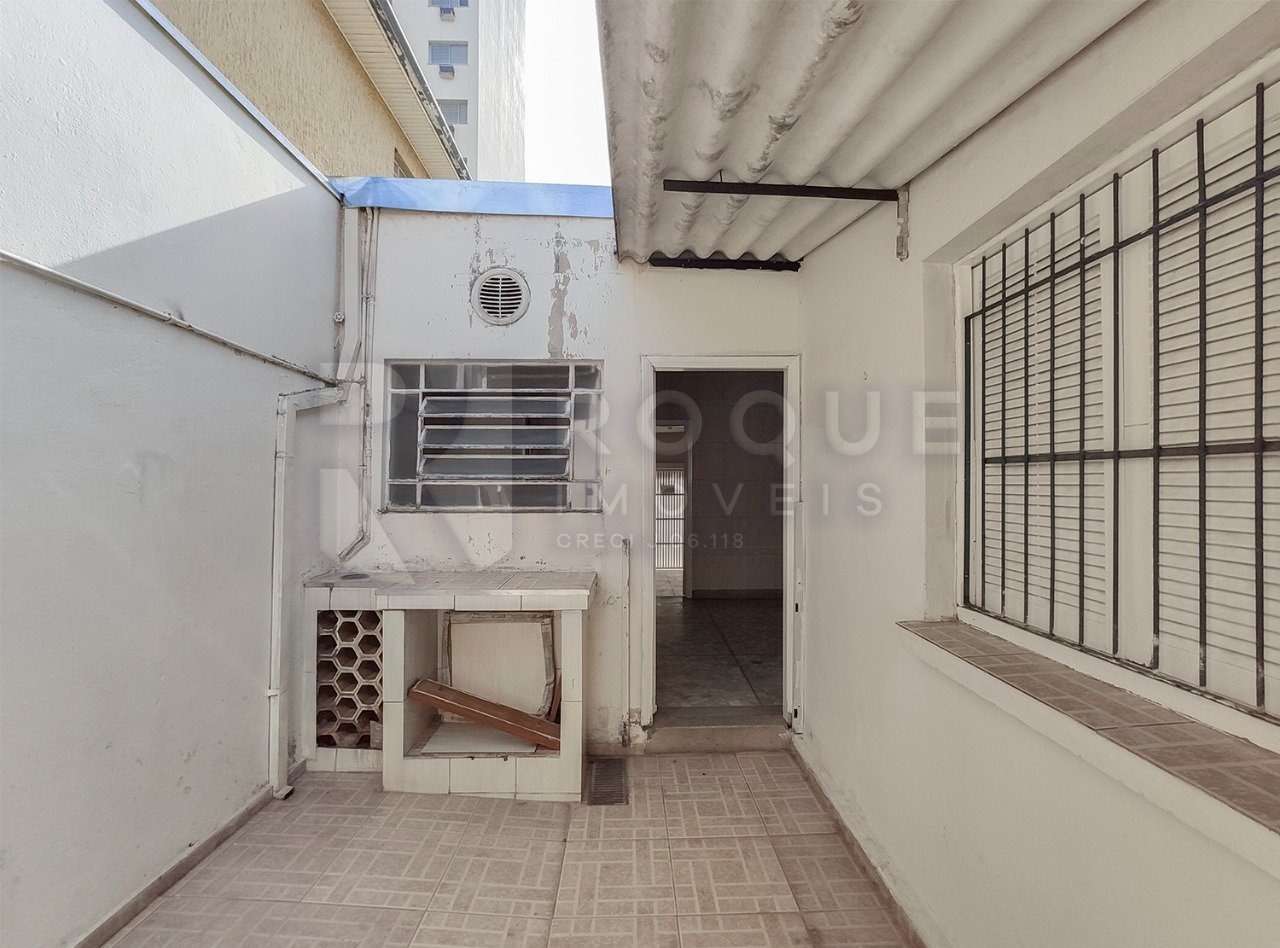 Casa Comercial à venda no bairro Centro: Fundo