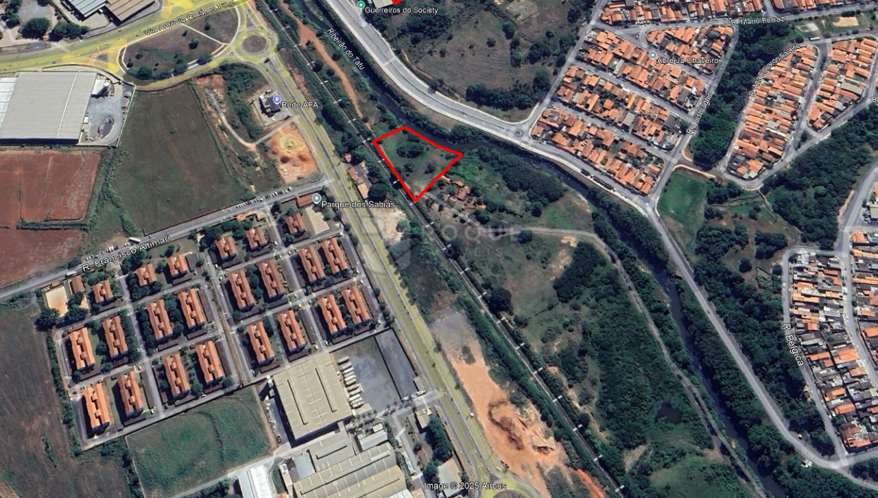 Área à venda no bairro Itaipu: 