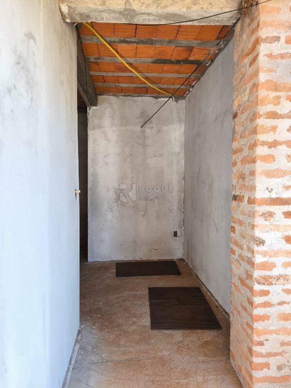Casa em condomínio à venda no bairro Parque Egisto Ragazzo: HALL DE ENTRADA
