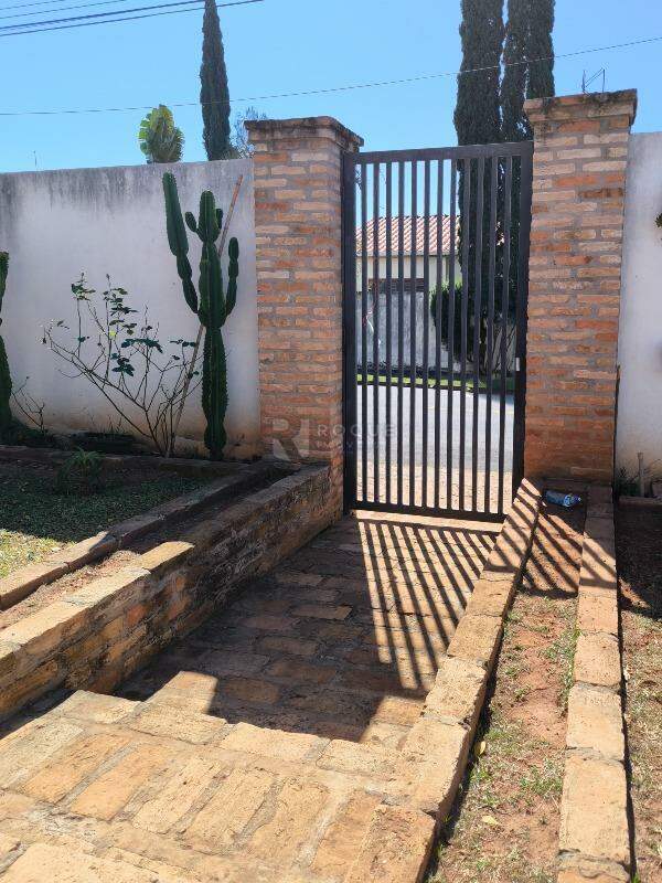 Casa em condomínio à venda no bairro Parque Egisto Ragazzo: ENTRADA