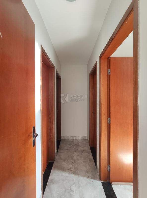 Apartamento para aluguel no bairro Vila Labaki: Hall