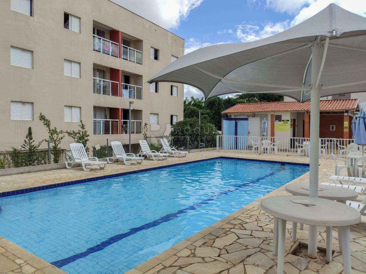 Apartamento para aluguel no bairro Vila Labaki: Área do condomínio