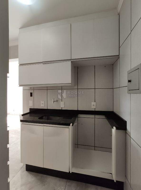 Apartamento para aluguel no bairro Vila Labaki: Cozinha