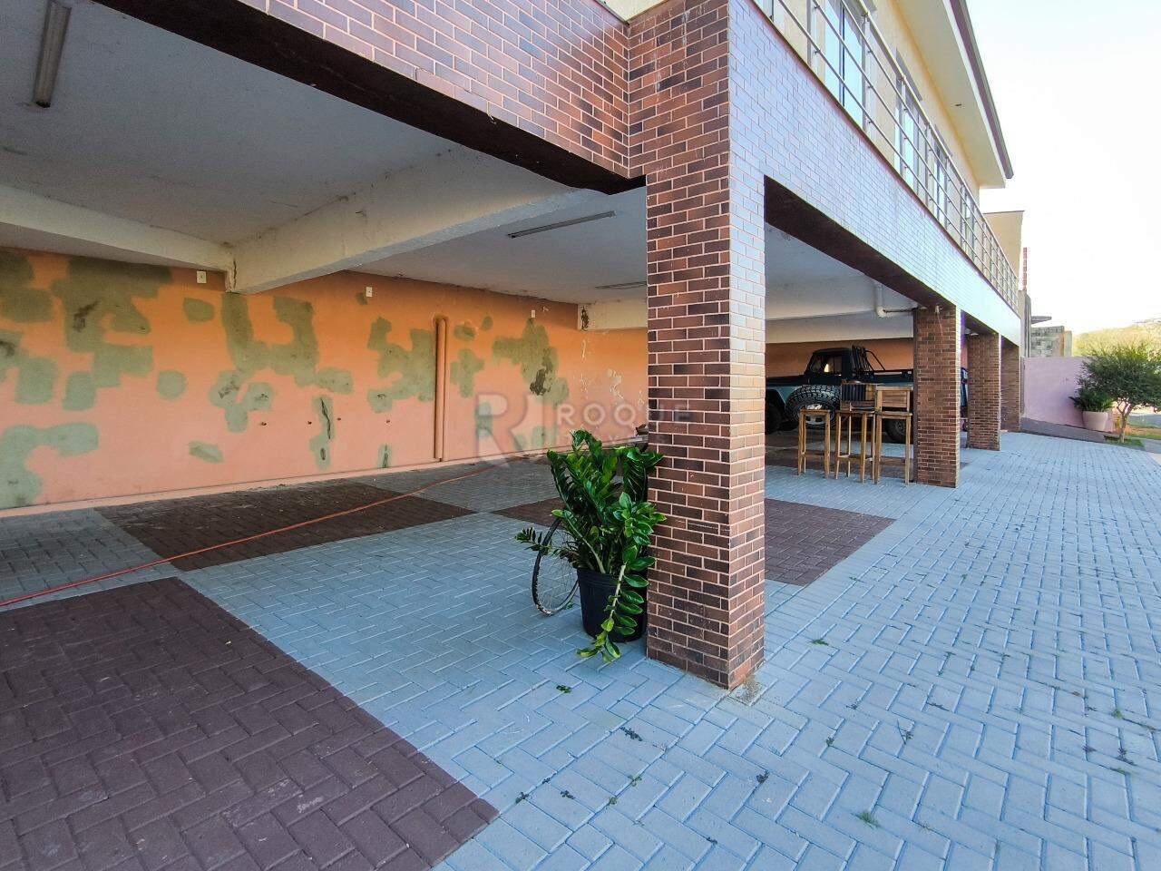 Casa em condomínio à venda no bairro Residencial Florisa: GARAGEM