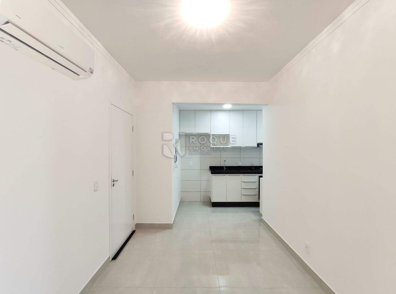 Apartamento para aluguel no bairro Vale das Esmeraldas: Sala 