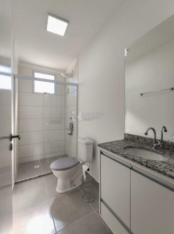 Apartamento para aluguel no bairro Vale das Esmeraldas: WC social 