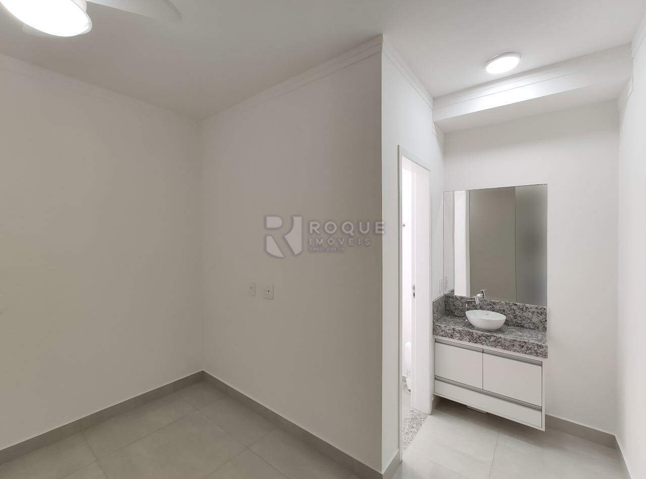 Apartamento para aluguel no bairro Vale das Esmeraldas: Dormitório 2 suíte 