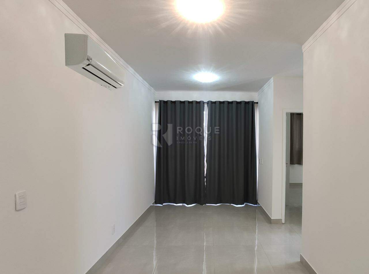Apartamento para aluguel no bairro Vale das Esmeraldas: Sala 