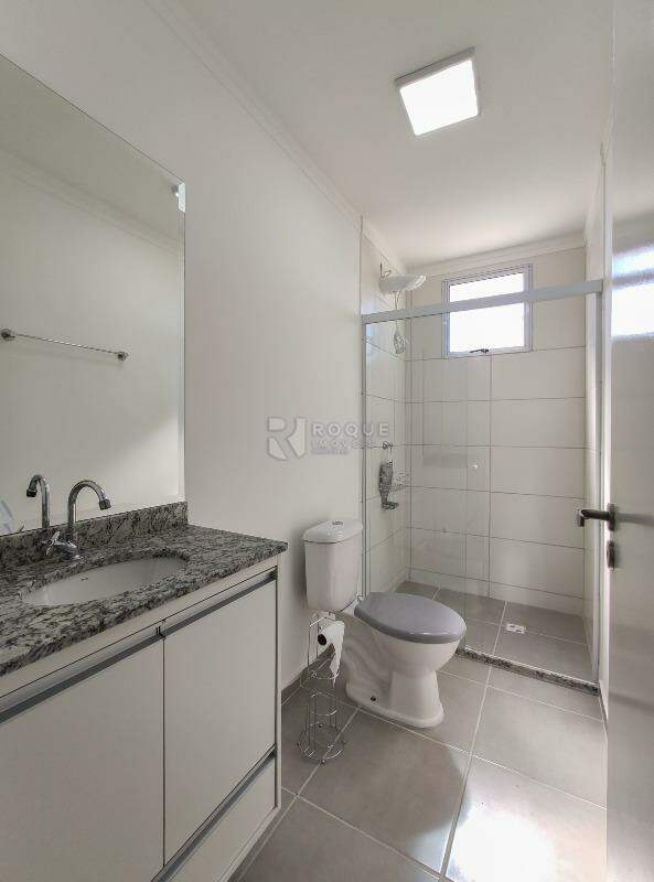 Apartamento para aluguel no bairro Vale das Esmeraldas: WC social 