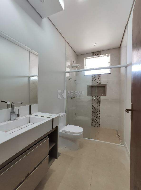 Casa Residencial à venda no bairro Residencial Alvorada: WC social