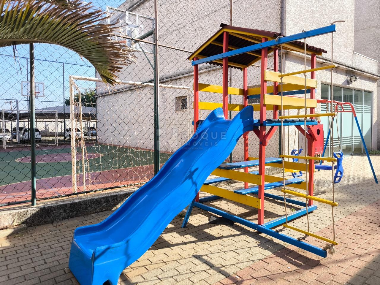 Apartamento à venda no bairro Chácaras Antonieta: PLAYGROUND