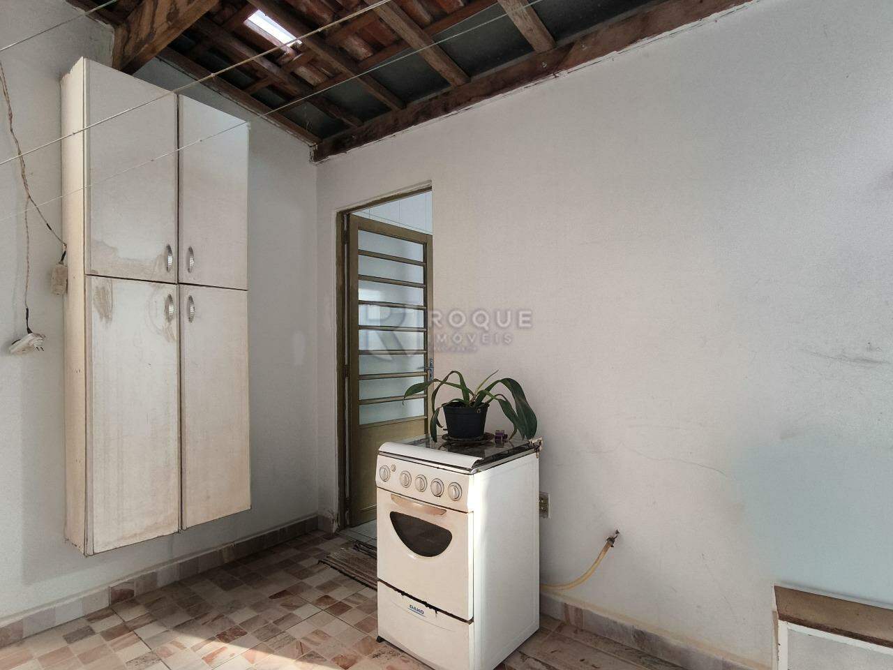 Casa Residencial à venda no bairro RESIDENCIAL DAS ORQUIDEAS: ÁREA DE SERVIÇO