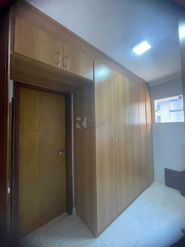 Casa em condomínio à venda no bairro Jardim Ouro Verde: