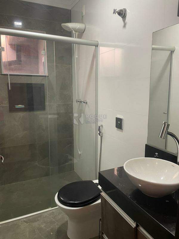 Casa em condomínio à venda no bairro Jardim Ouro Verde: