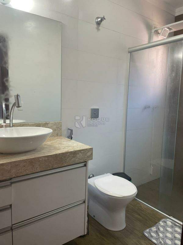 Casa em condomínio à venda no bairro Jardim Ouro Verde: