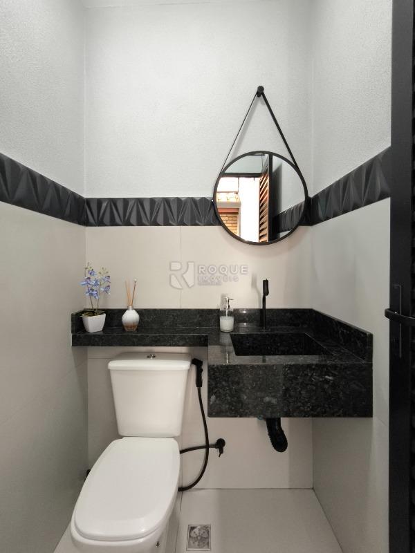 Casa Residencial à venda no bairro Jardim Senador Vergueiro: BANHEIRO SOCIAL EXTERNO