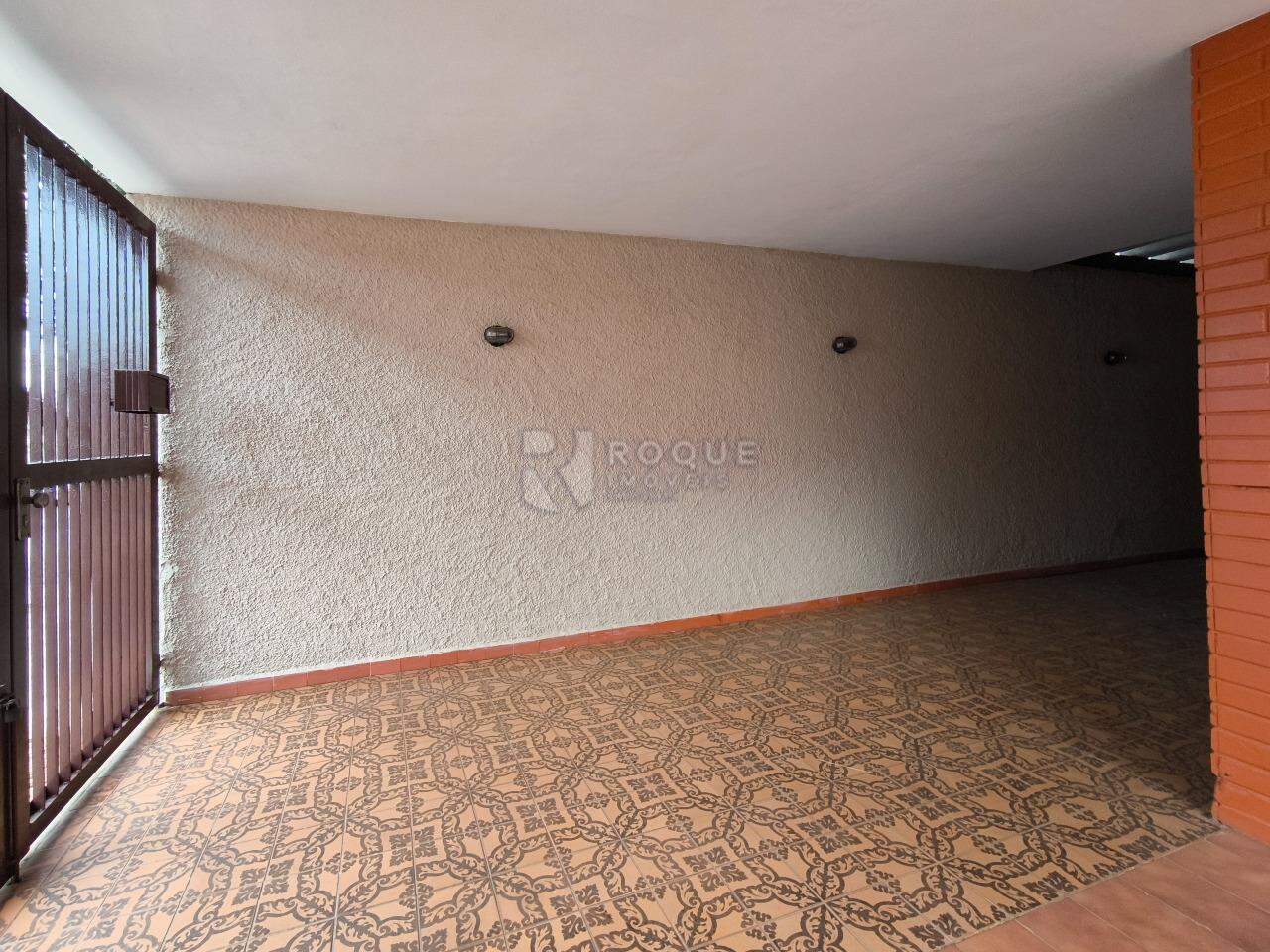 Casa Residencial à venda no bairro Vila Claudia: GARAGEM