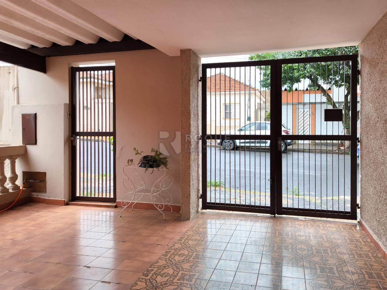 Casa Residencial à venda no bairro Vila Claudia: ENTRADA