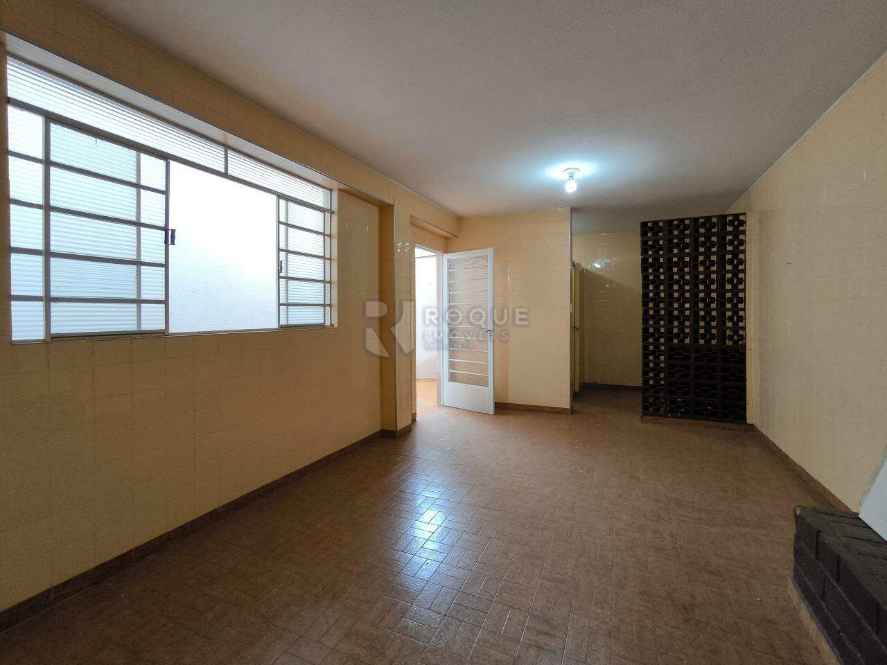 Casa Residencial à venda no bairro Vila Claudia: SALA EDÍCULA