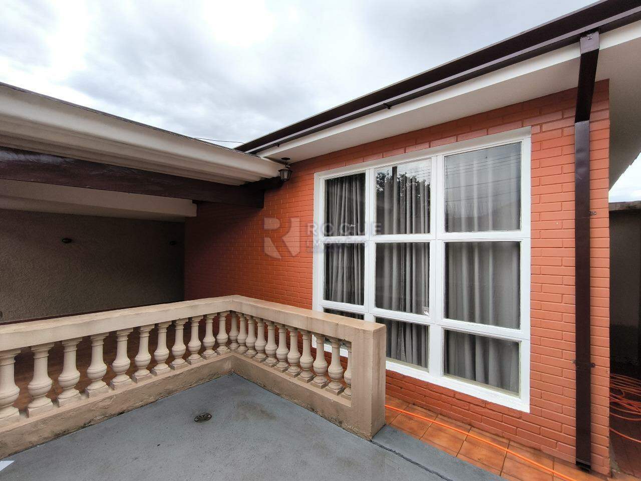 Casa Residencial à venda no bairro Vila Claudia: FRENTE