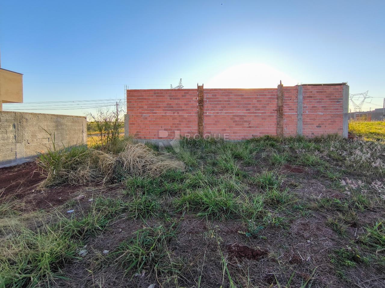 Terreno à venda no bairro Residencial Colinas do Engenho II: 