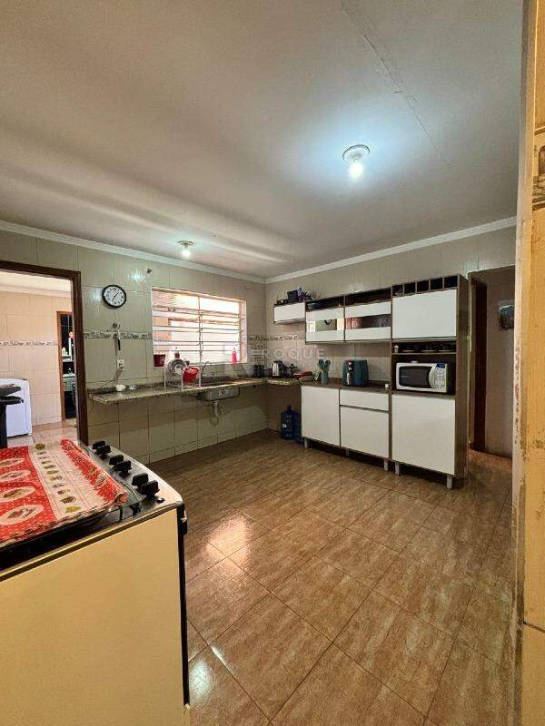 Casa Residencial à venda no bairro Residencial Econômico Manoel Simão de Barros Levy: Cozinha