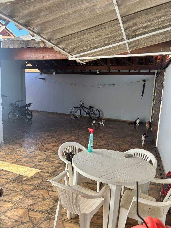 Casa Residencial à venda no bairro Residencial Econômico Manoel Simão de Barros Levy: Garagem