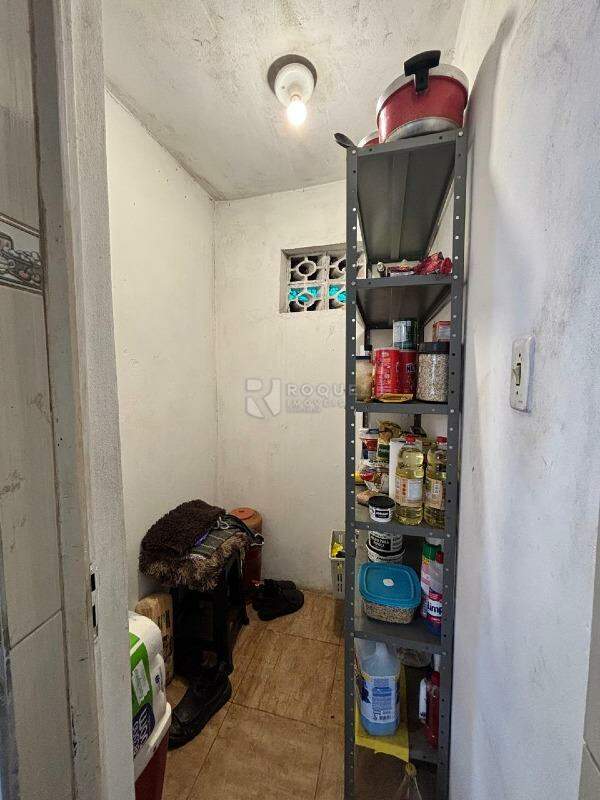 Casa Residencial à venda no bairro Residencial Econômico Manoel Simão de Barros Levy: Despensa
