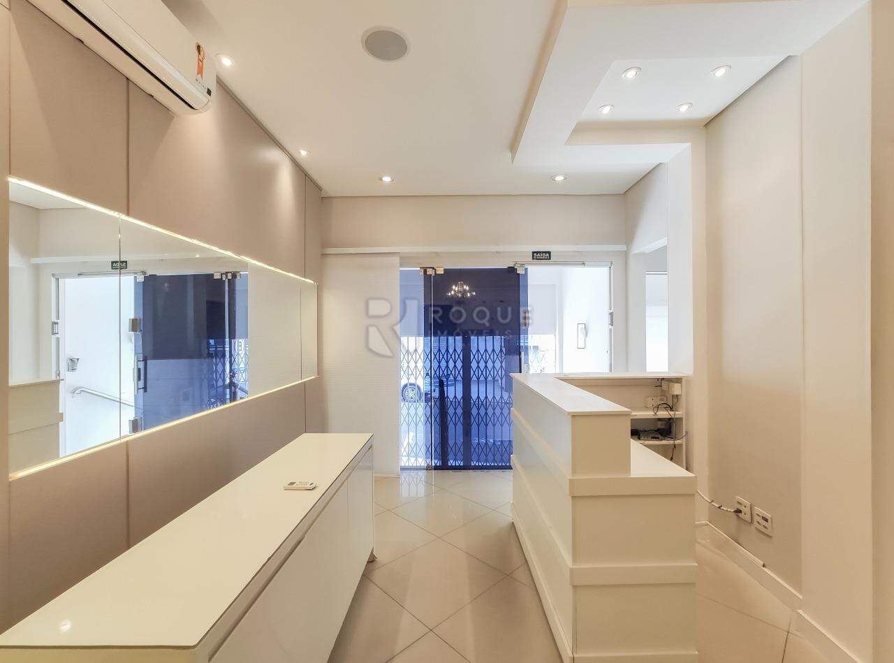 Casa Comercial à venda no bairro Centro: Recepção