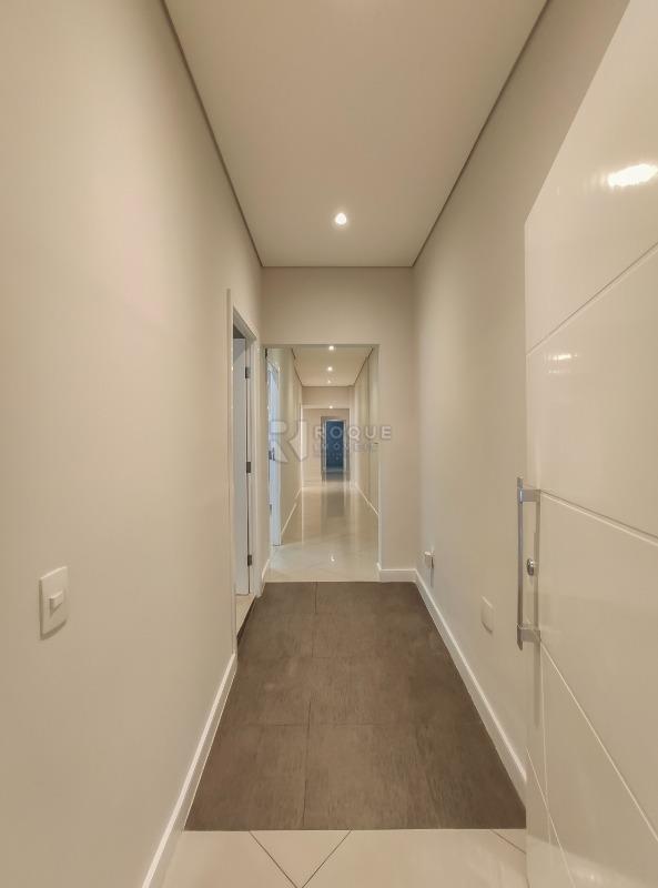 Casa Comercial à venda no bairro Centro: Hall