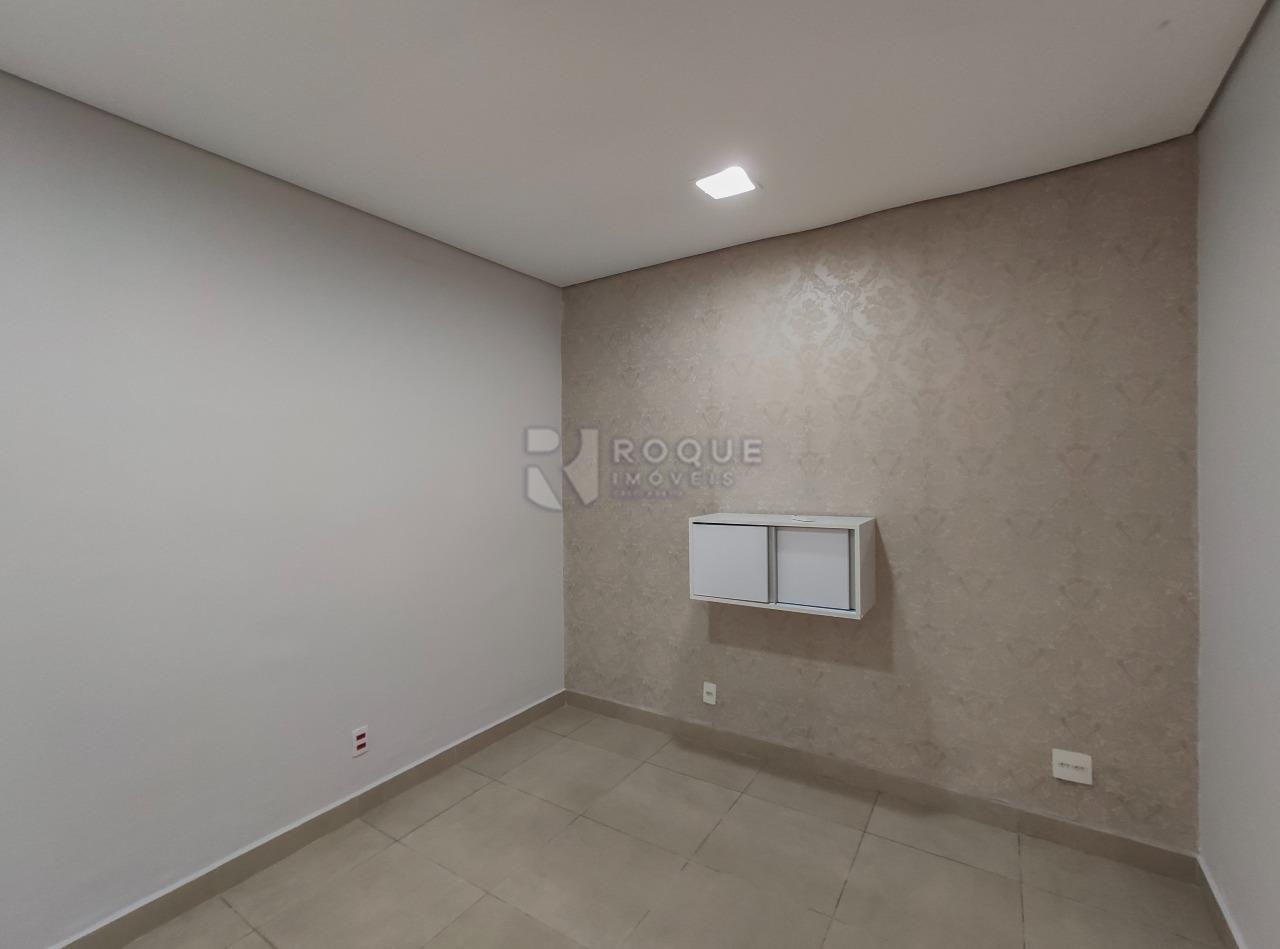 Casa Comercial à venda no bairro Centro: Sala 6