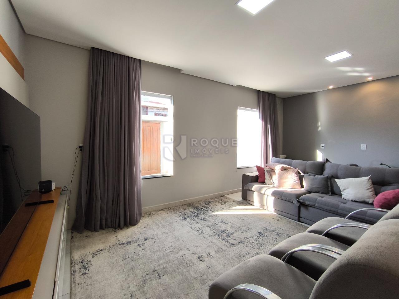 Casa Residencial à venda no bairro Jardim São Roque: SALA DE ESTAR