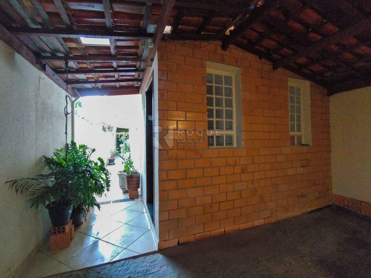 Casa Residencial à venda no bairro Jardim Nova Suiça: FRENTE