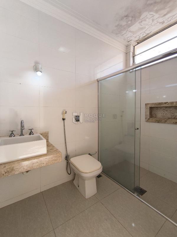 Casa em condomínio à venda no bairro Parque São Bento: WC SUÍTE 2