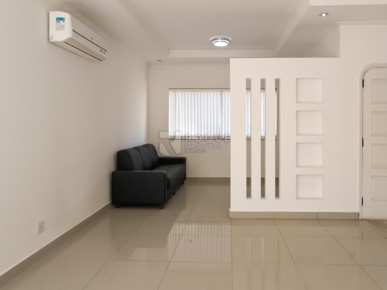 Casa em condomínio à venda no bairro Parque São Bento: SALA DE TV