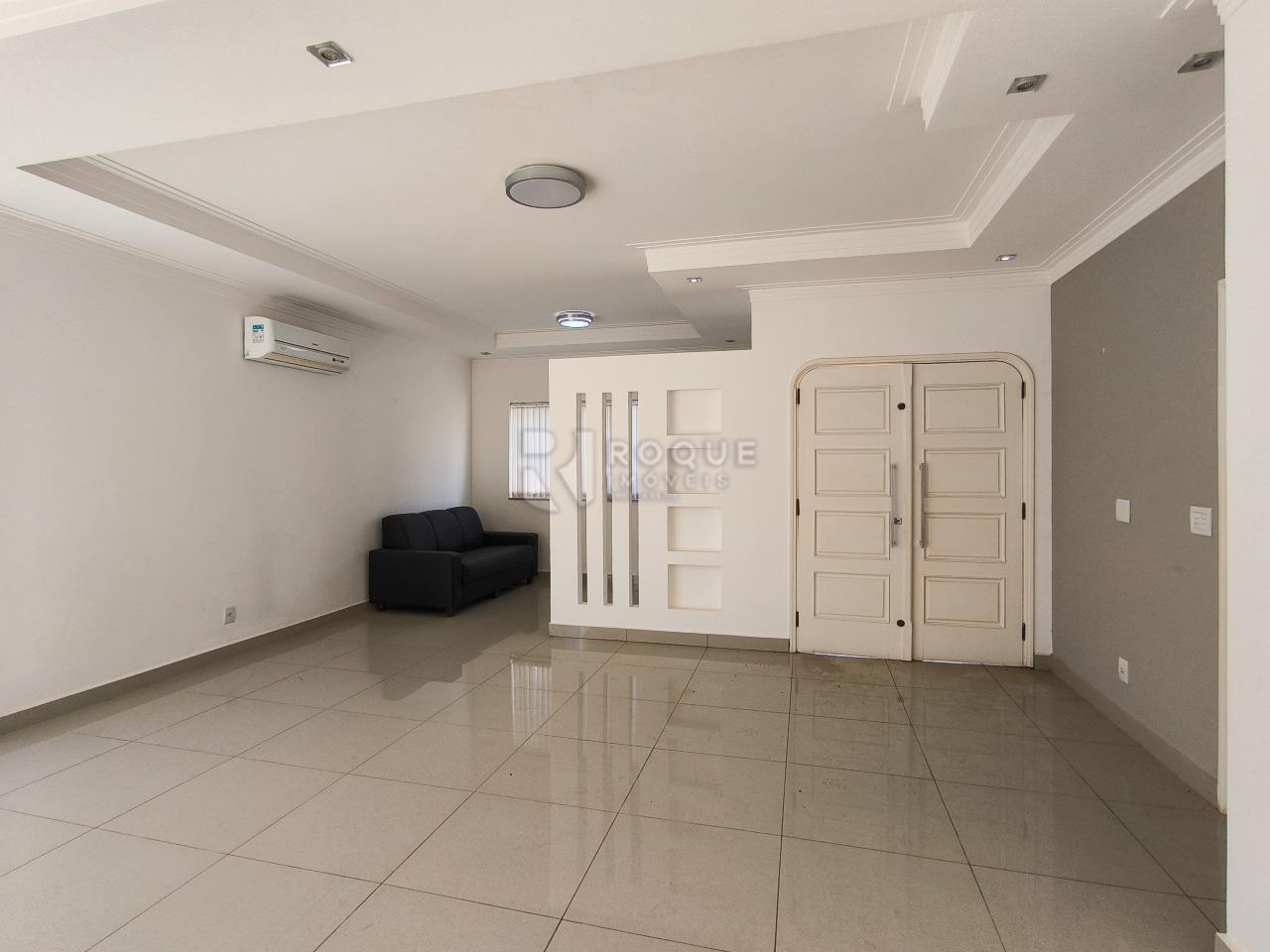 Casa em condomínio à venda no bairro Parque São Bento: SALA DE ESTAR