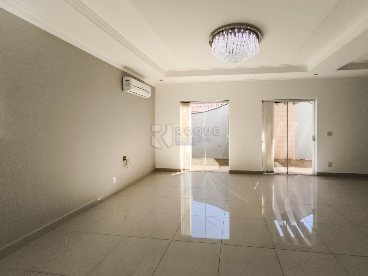 Casa em condomínio à venda no bairro Parque São Bento: SALA DE JANTAR