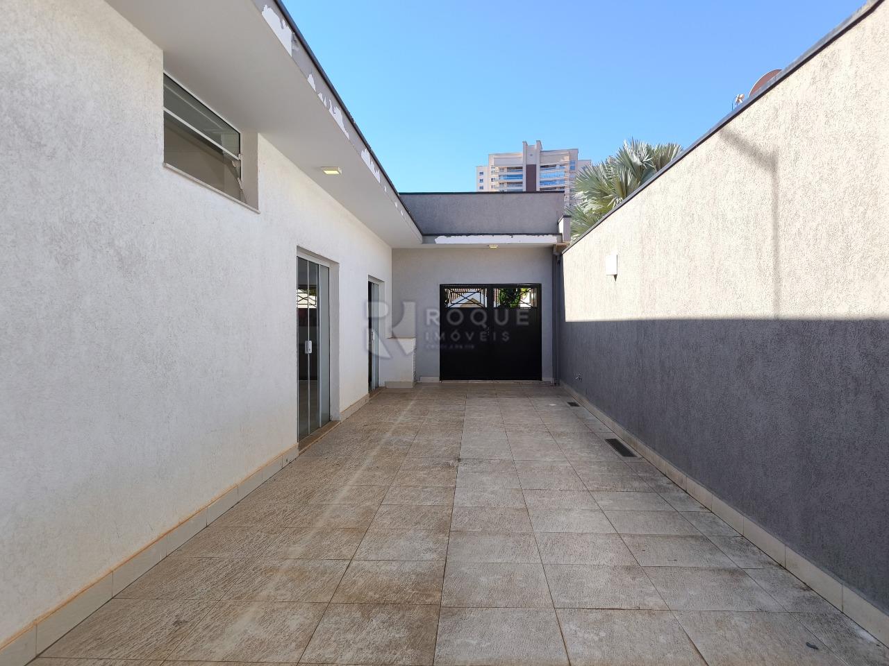 Casa em condomínio à venda no bairro Parque São Bento: QUINTAL