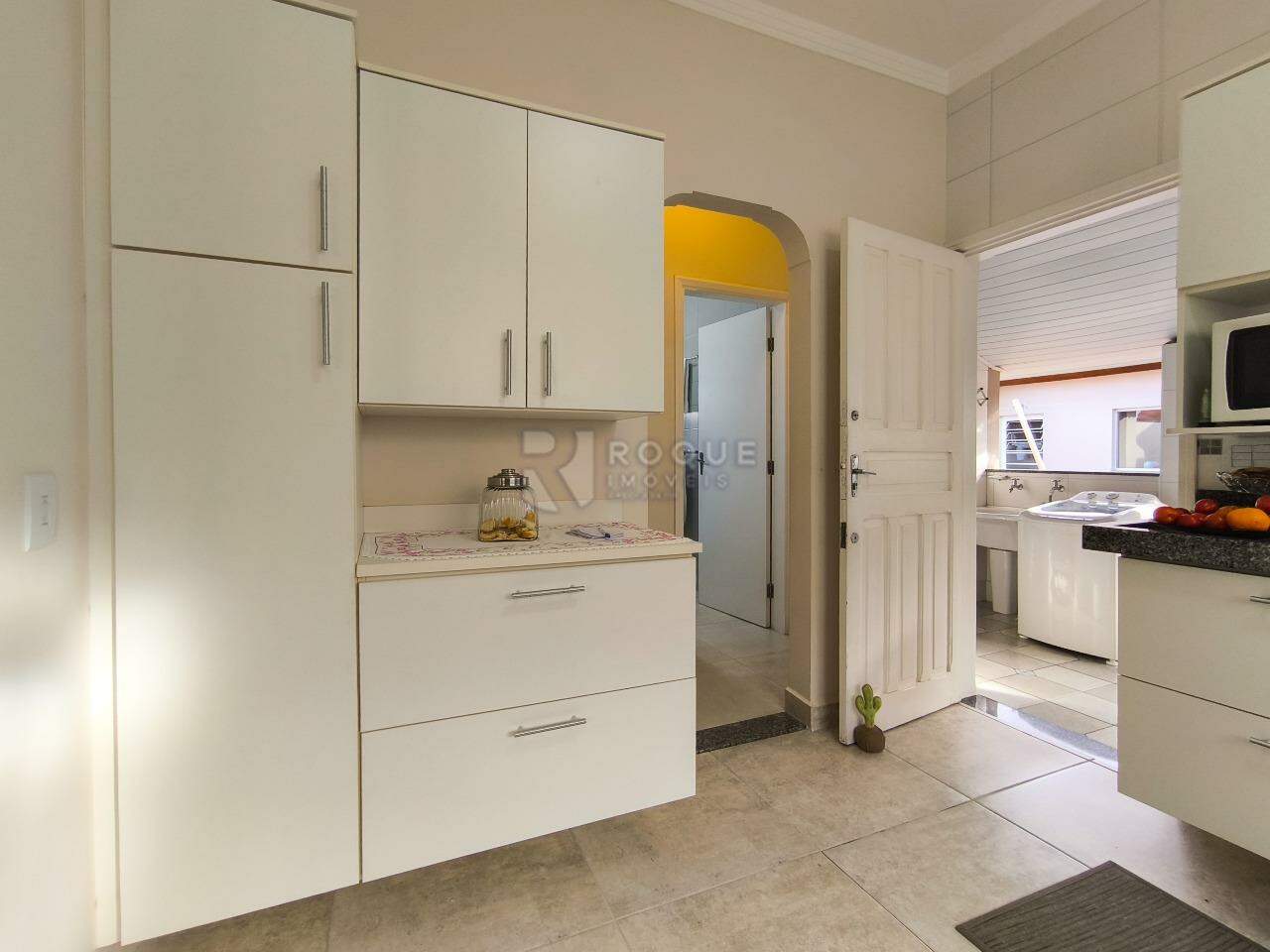 Casa Residencial à venda no bairro Vila São João: COZINHA